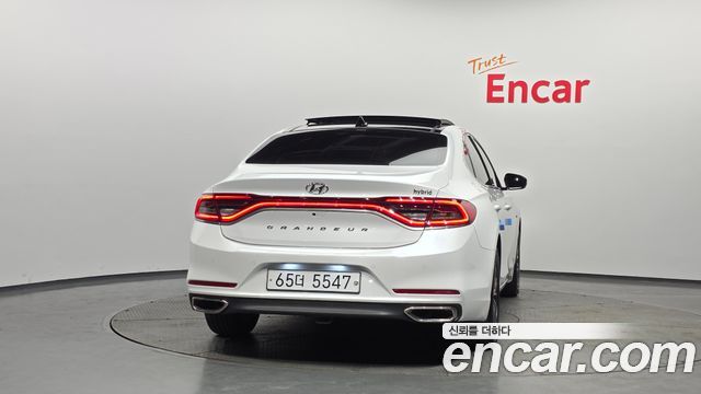 Hyundai Grandeur Exclusive Special — пробег 183 001 км — фото 4 из 5