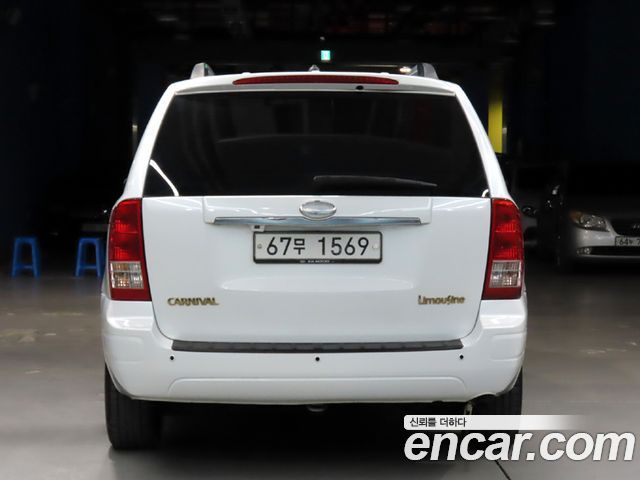 Kia Carnival New Carnival Limousine GLX — пробег 264 003 км — фото 3 из 5