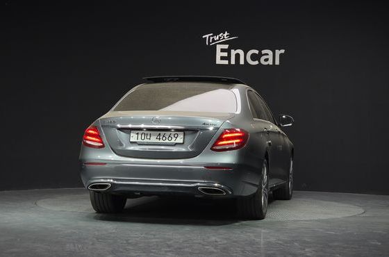 Mercedes-Benz E-Class E450 4MATIC Exclusive — пробег 151 793 км — фото 4 из 5