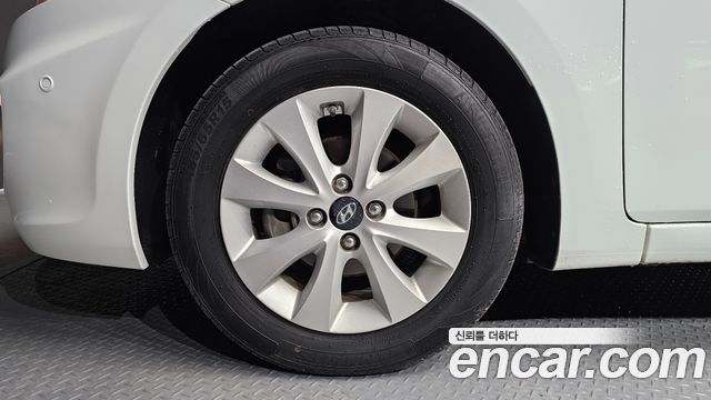 Hyundai Accent из Кореи Encar