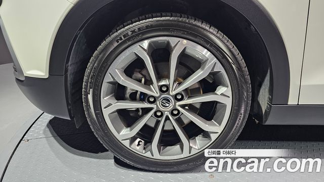 Ssangyong TIBOLI из Кореи Encar
