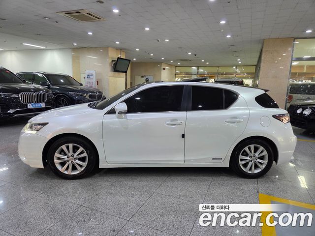 Lexus CT200h из Кореи Encar