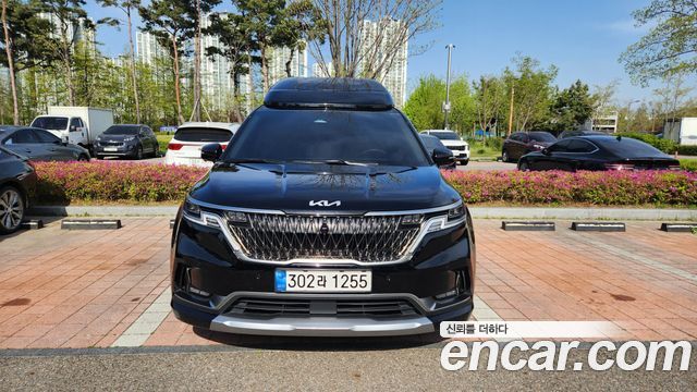 Kia Carnival 7-Seater Hi-Limousine Signature — пробег 21 909 км — фото 3 из 5