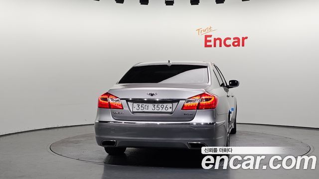Hyundai Genesis из Кореи Encar