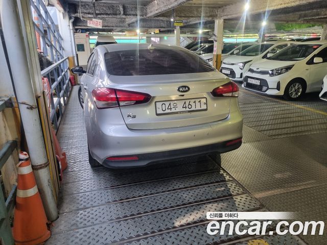 Kia K3 из Кореи Encar