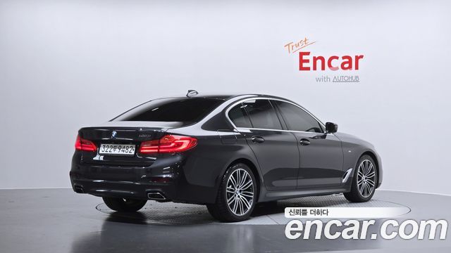 BMW 5-Series 530i M Sport Package Plus — пробег 64 122 км — фото 2 из 5