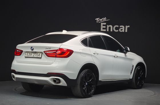 BMW X6 xDrive 30d — пробег 245 905 км — фото 2 из 5