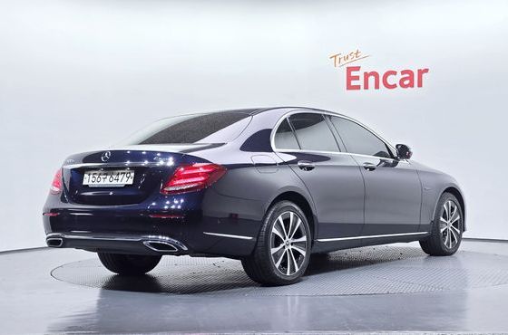 Mercedes-Benz E-Class E300e 4MATIC Exclusive — пробег 139 897 км — фото 2 из 5