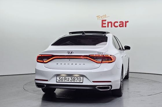 Hyundai Grandeur Premium — пробег 101 644 км — фото 4 из 5