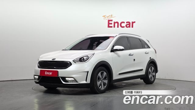 Kia Niro Luxury — пробег 95 861 км — фото 1 из 5