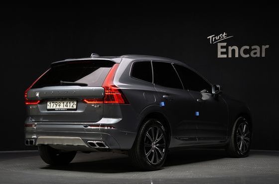 Volvo XC60 T6 Inscription — пробег 61 275 км — фото 2 из 5