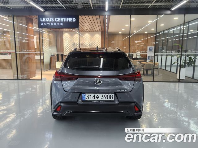 Lexus UX из Кореи Encar