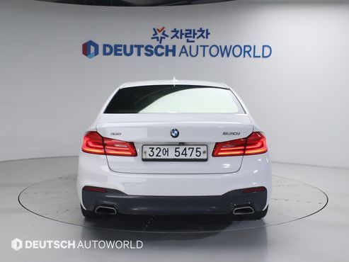 BMW 5-Series 530i xDrive M Sport Package Plus — пробег 139 511 км — фото 4 из 5