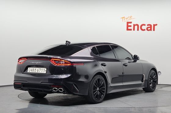 Kia Stinger 2.2 Diesel 2WD Platinum — пробег 129 587 км — фото 2 из 5