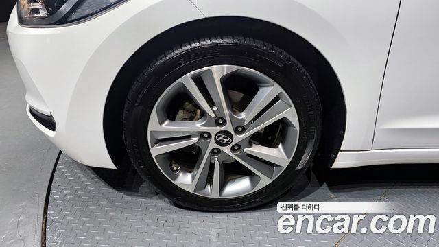Hyundai AVANTE из Кореи Encar