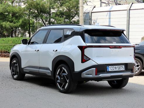 Kia Seltos HEV 1.6 2WD Signature — пробег 243 км — фото 3 из 5