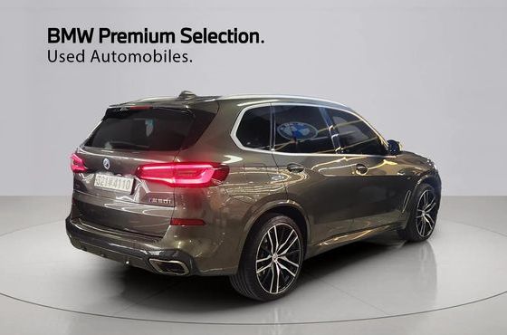 BMW X5 M50i — пробег 49 042 км — фото 2 из 5
