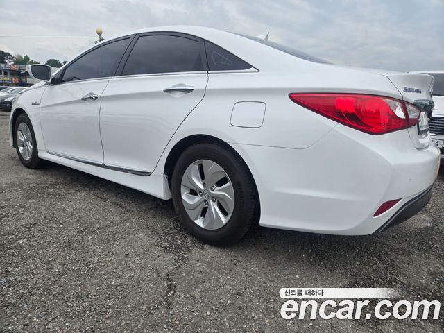 Hyundai Sonata 2.0 Smart — пробег 98 600 км — фото 5 из 5