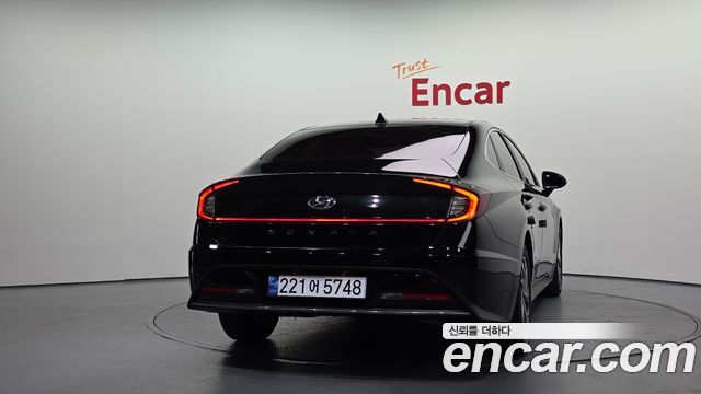 Hyundai Sonata 2.0 Premium — пробег 63 187 км — фото 4 из 5