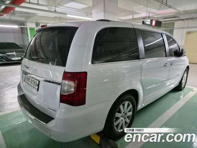 Chrysler Grand Voyager из Кореи Encar