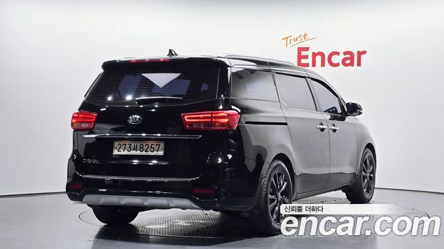 Kia Carnival из Кореи Encar