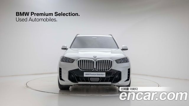 BMW X5 xDrive 40i M Sport — пробег 4 489 км — фото 3 из 5