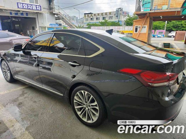 Hyundai Genesis из Кореи Encar