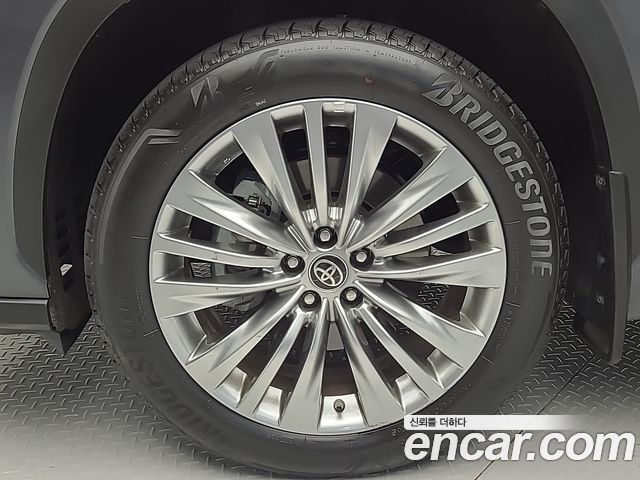 Toyota Highlander из Кореи Encar