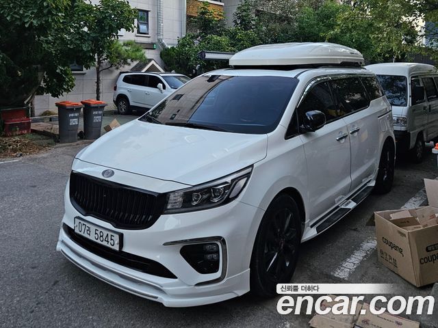 Kia Carnival из Кореи Encar