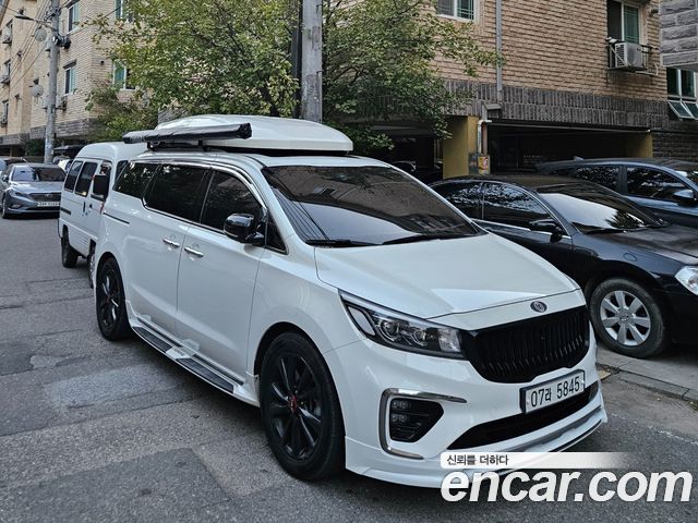 Kia Carnival из Кореи Encar