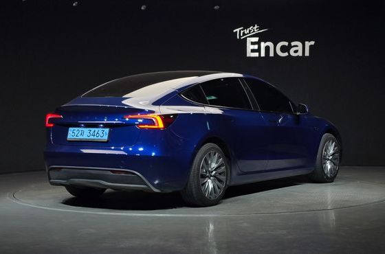 Tesla Model 3 RWD — пробег 43 752 км — фото 2 из 5