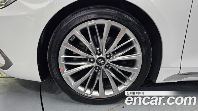 Hyundai Grandeur из Кореи Encar
