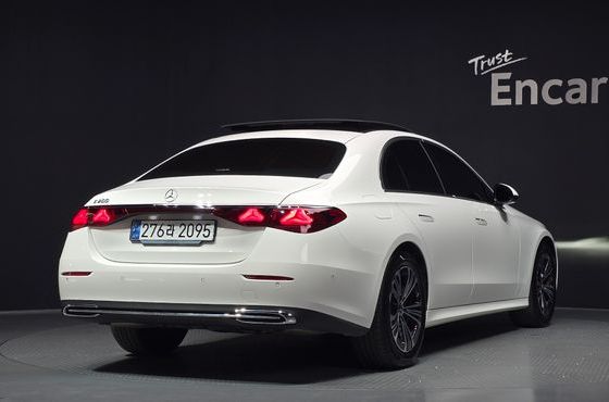 Mercedes-Benz E-Class E200 Avantgarde — пробег 24 415 км — фото 2 из 5