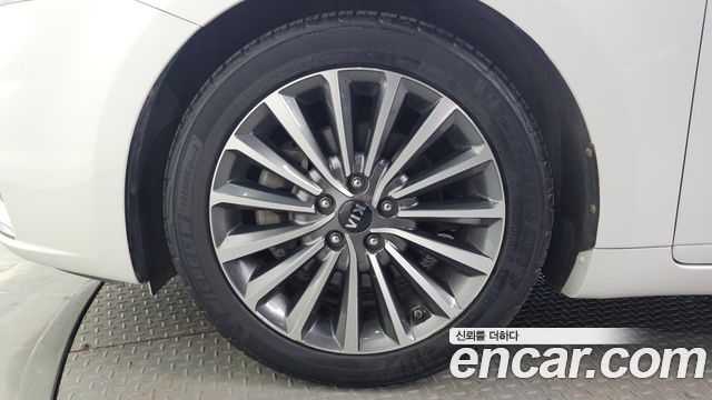 Kia K7 из Кореи Encar