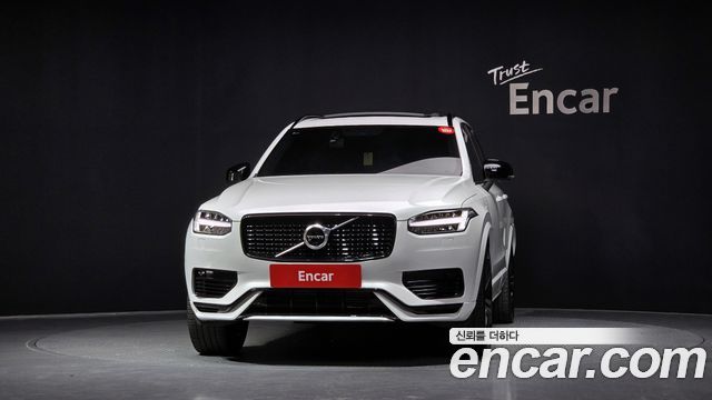 Volvo XC90 T8 R-Design Hybrid — пробег 37 587 км — фото 3 из 5