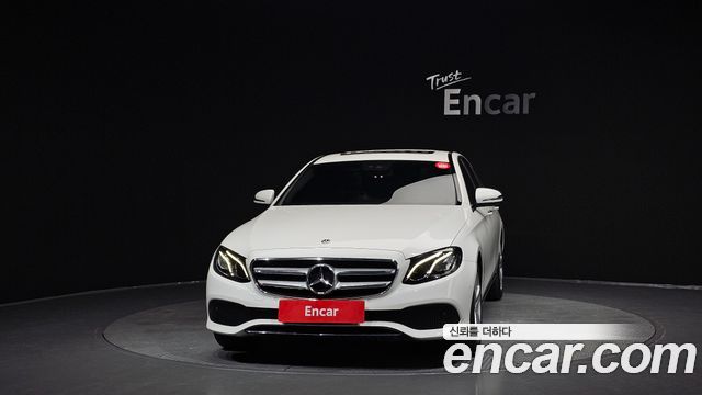 Mercedes-Benz E-Class E200 Avantgarde — пробег 72 770 км — фото 3 из 5
