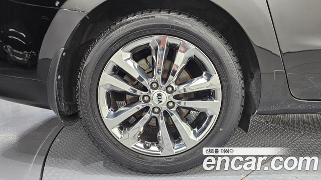 Kia Carnival 9-seater Prestige — пробег 98 202 км — фото 5 из 5