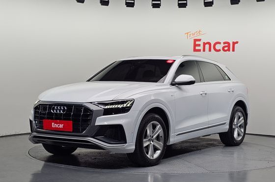 Audi Q8 45 TDI Quattro Premium — пробег 85 375 км — фото 1 из 5