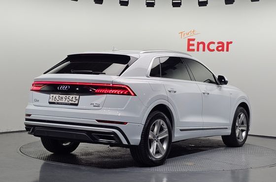 Audi Q8 45 TDI Quattro Premium — пробег 85 375 км — фото 2 из 5
