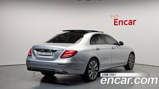 Mercedes-Benz E-Class из Кореи Encar