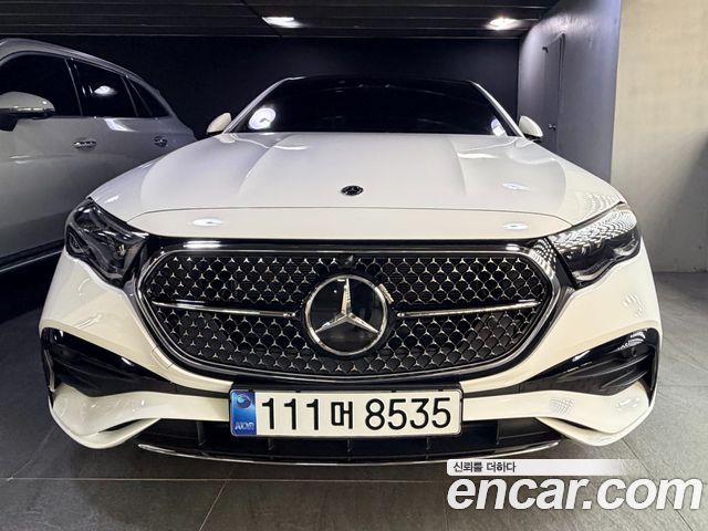 Mercedes-Benz E-Class E300 4MATIC AMG Line — пробег 1 320 км — фото 1 из 5
