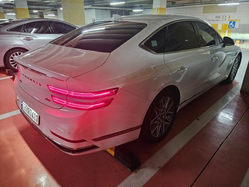 Genesis G80 Gasoline 2.5 Turbo 2WD — пробег 15 000 км — фото 2 из 5