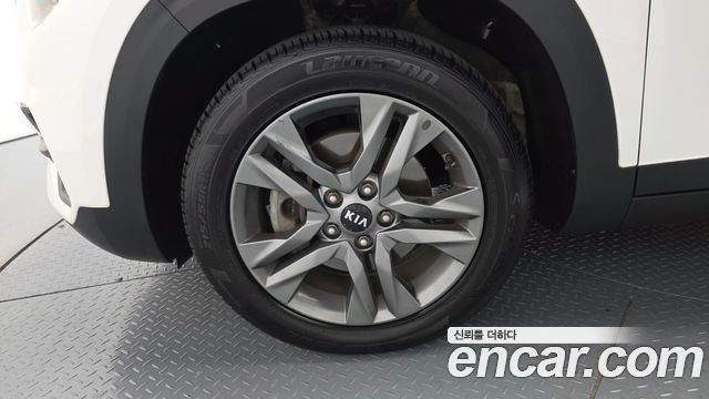 Kia Seltos из Кореи Encar