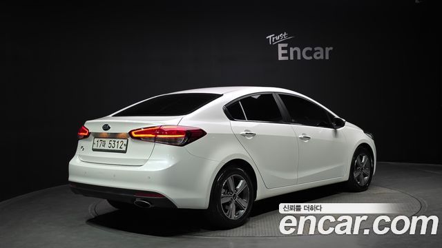 Kia K3 из Кореи Encar