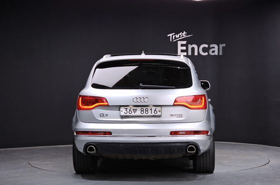 Audi Q7 3.0 TDI Quattro Dynamic 4L — пробег 256 177 км — фото 4 из 5