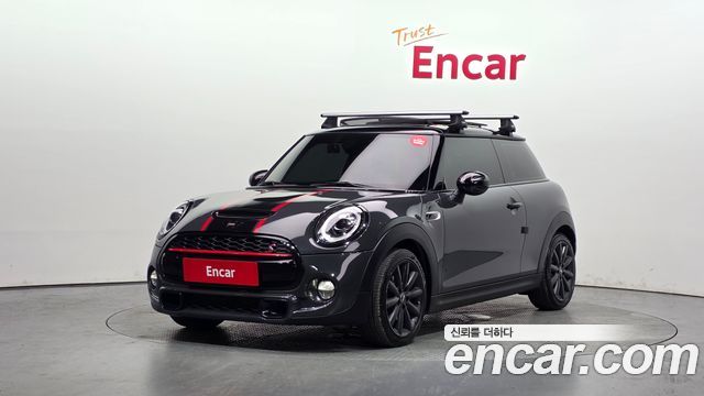 Mini Cooper Standard Third Generation — пробег 77 165 км — фото 1 из 5