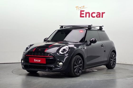 Mini Cooper Standard Third Generation — пробег 77 165 км — фото 1 из 5