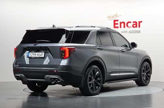 Ford Explorer 3.0 Platinum 4WD — пробег 70 723 км — фото 2 из 5