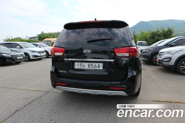 Kia Carnival 9-seater Noblesse — пробег 55 422 км — фото 4 из 5