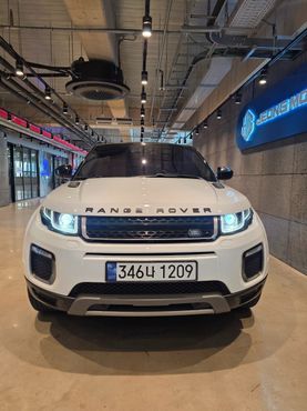 Land Rover Range Rover Evoque 2.0 TD4 SE — пробег 110 000 км — фото 1 из 5